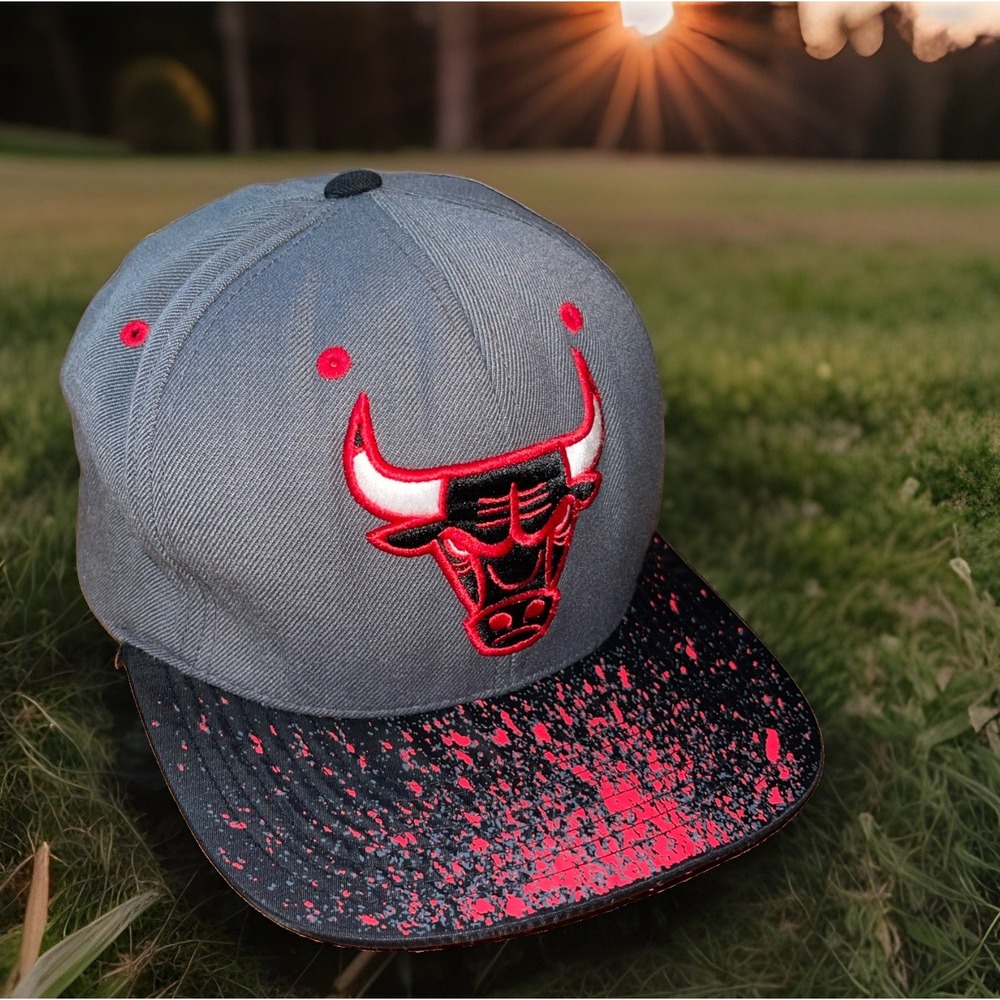 Michell & Ness Chicago Bulls Basketball Cap Hardwood Classics SnapBack Logo